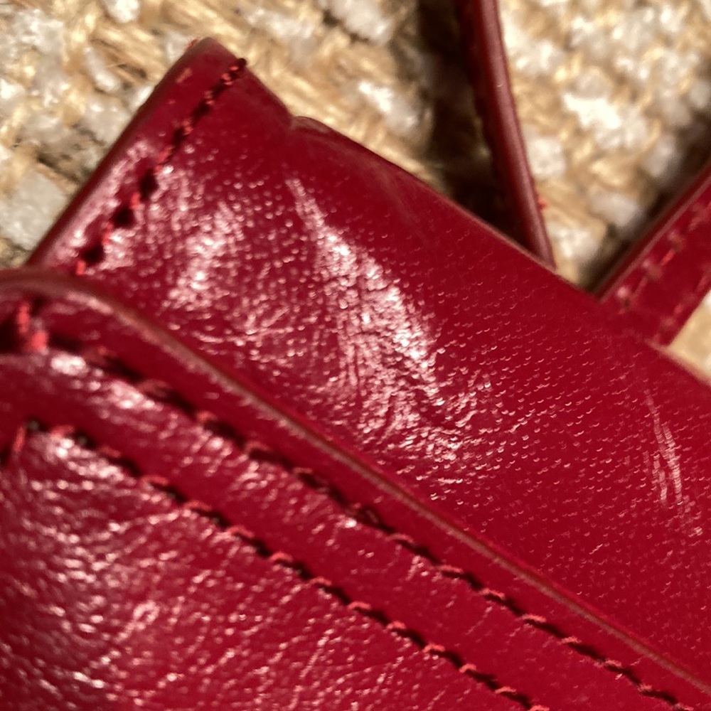 Elegant Red LeatherHobo Crossbody Bag - Picture 7 of 15
